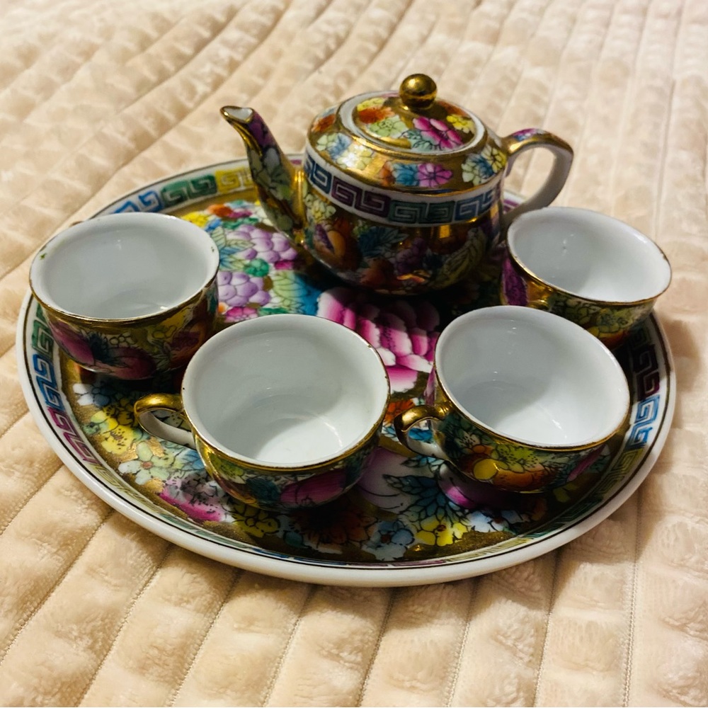 Porcelain tea set!